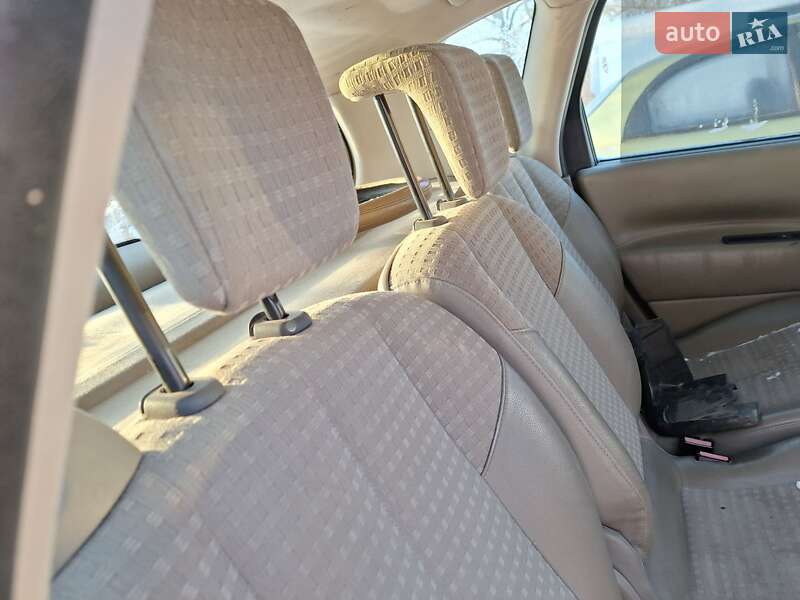 Мінівен Renault Scenic 2004 в Чернівцях