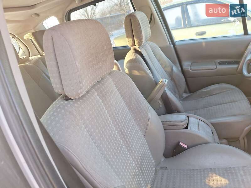 Мінівен Renault Scenic 2004 в Чернівцях