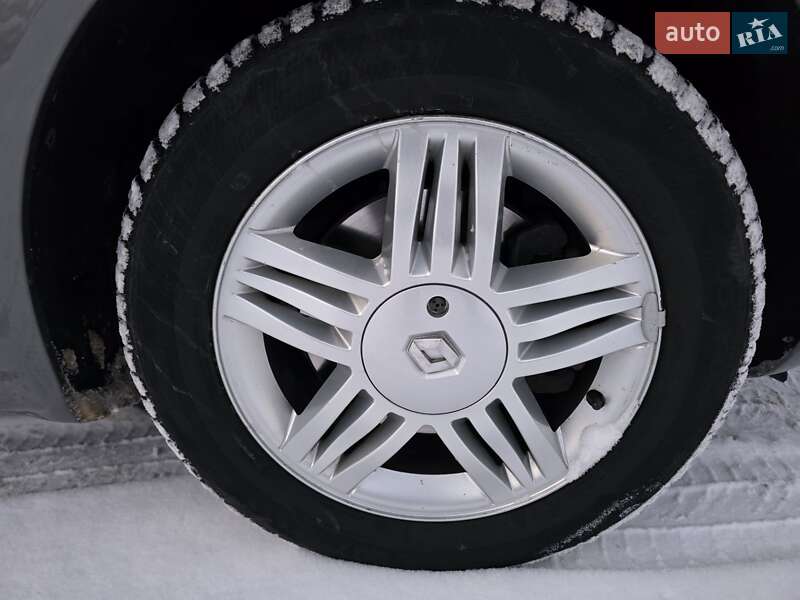 Минивэн Renault Scenic 2004 в Луцке