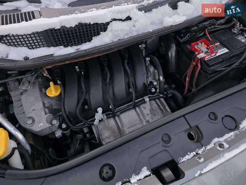 Минивэн Renault Scenic 2004 в Луцке