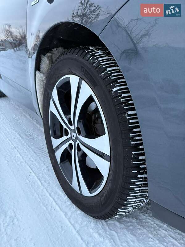 Минивэн Renault Scenic 2011 в Киверцах