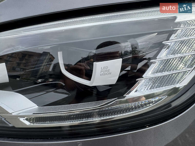 Минивэн Renault Scenic 2016 в Хмельницком