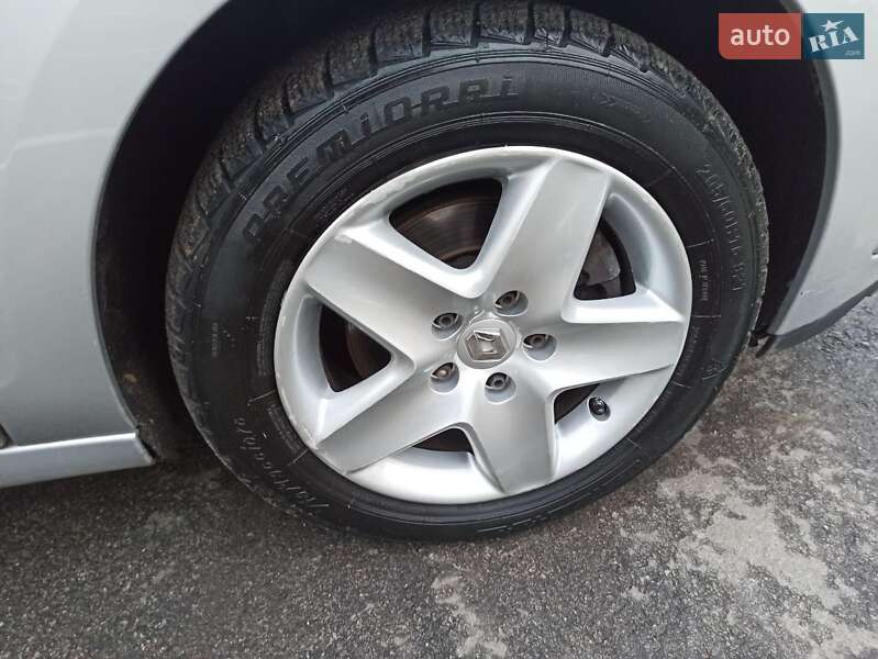 Минивэн Renault Scenic 2015 в Киеве