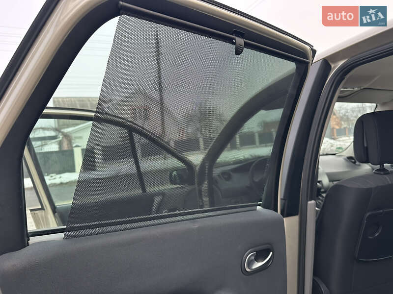 Минивэн Renault Scenic 2006 в Виннице