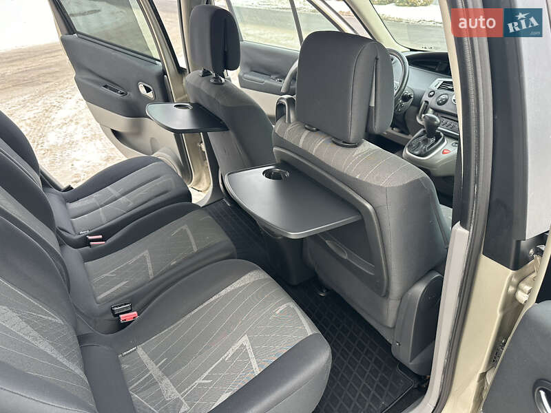 Минивэн Renault Scenic 2006 в Виннице