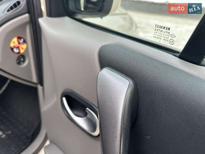 Минивэн Renault Scenic 2006 в Виннице