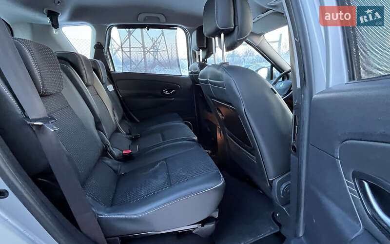 Минивэн Renault Scenic 2011 в Стрые фото 19 Минивэн Renault Scenic 2011 в Стрые