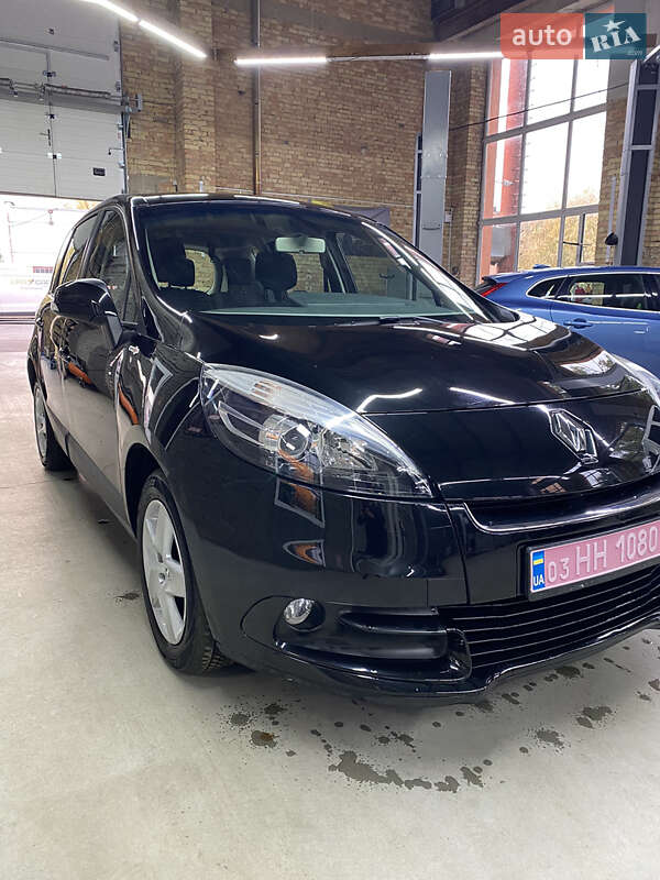Минивэн Renault Scenic 2012 в Луцке