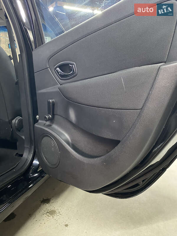 Минивэн Renault Scenic 2012 в Луцке