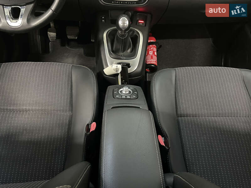 Минивэн Renault Scenic 2013 в Стрые