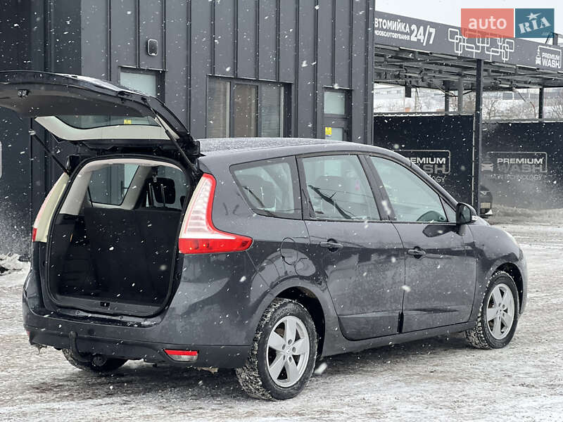Минивэн Renault Scenic 2010 в Луцке