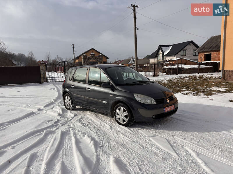 Минивэн Renault Scenic 2005 в Надворной