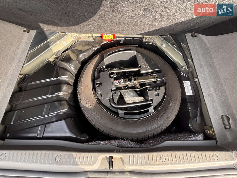 Минивэн Renault Scenic 2005 в Надворной