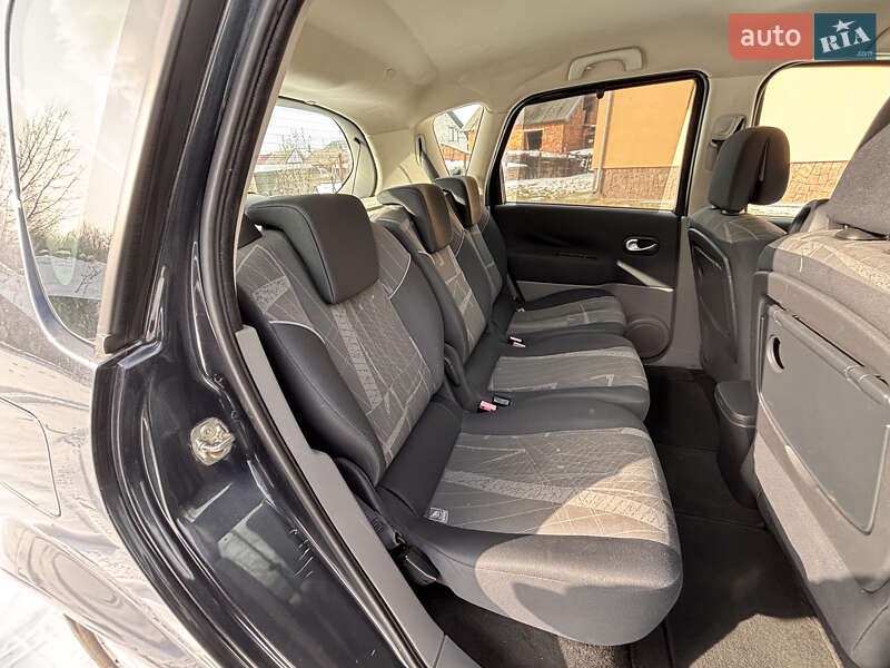 Минивэн Renault Scenic 2005 в Надворной