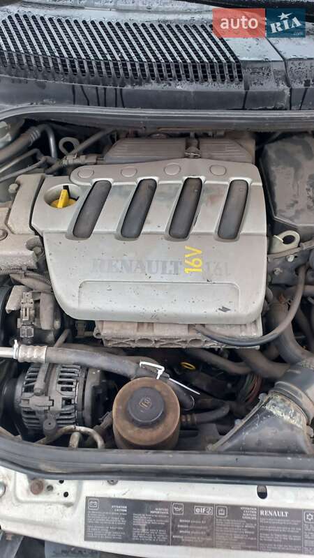 Минивэн Renault Scenic 2001 в Нежине