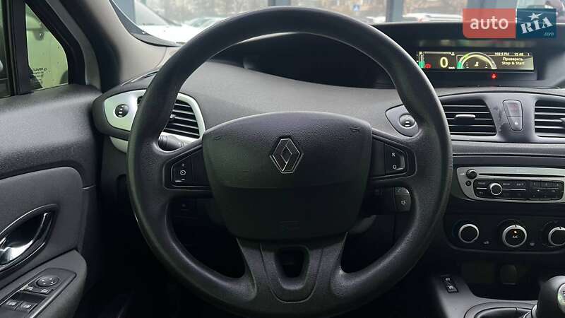 Минивэн Renault Scenic 2017 в Киеве