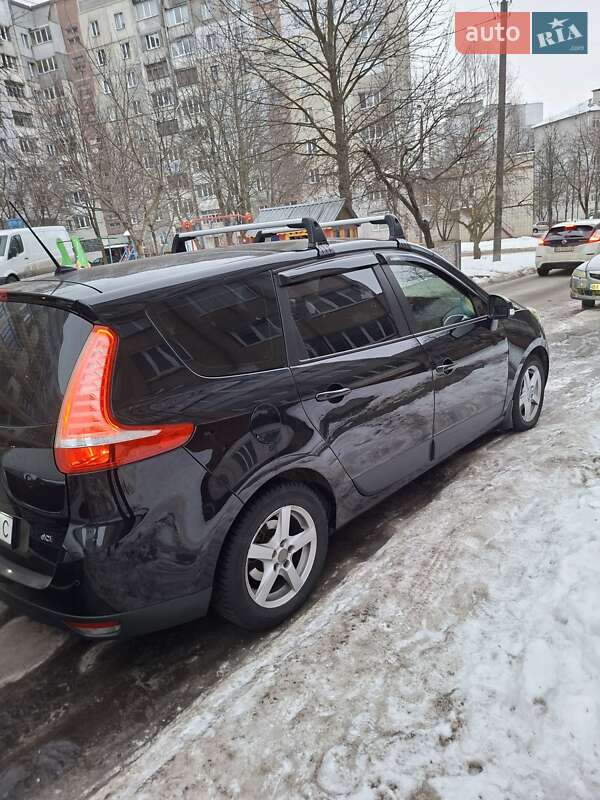 Минивэн Renault Scenic 2012 в Хмельницком