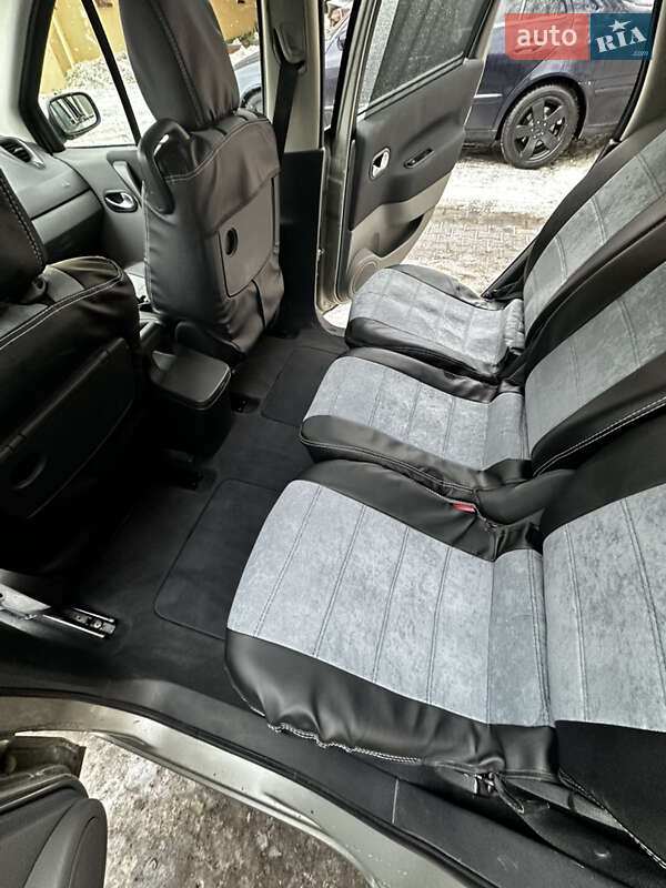 Мінівен Renault Scenic 2006 в Хмельницькому фото 17 Мінівен Renault Scenic 2006 в Хмельницькому