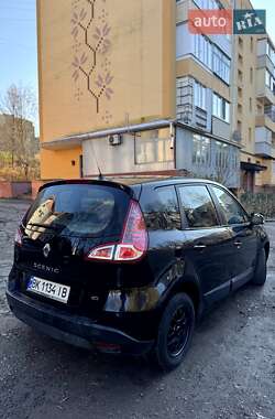 Мінівен Renault Scenic 2011 в Рівному