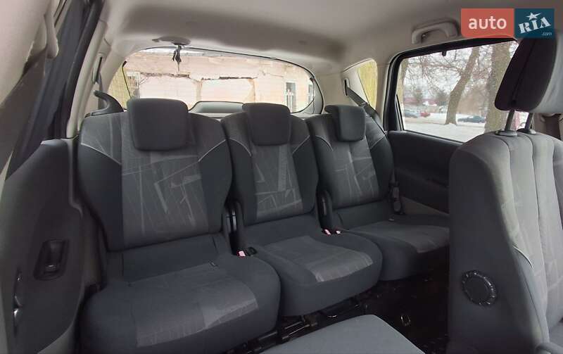 Минивэн Renault Scenic 2005 в Дубно