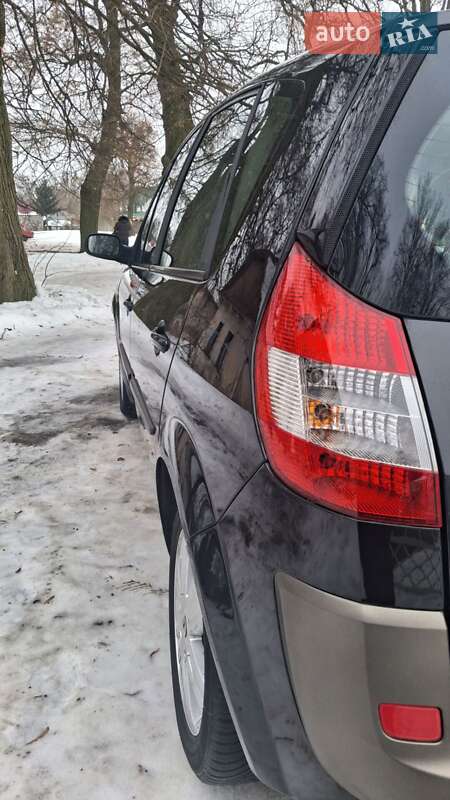 Минивэн Renault Scenic 2005 в Дубно
