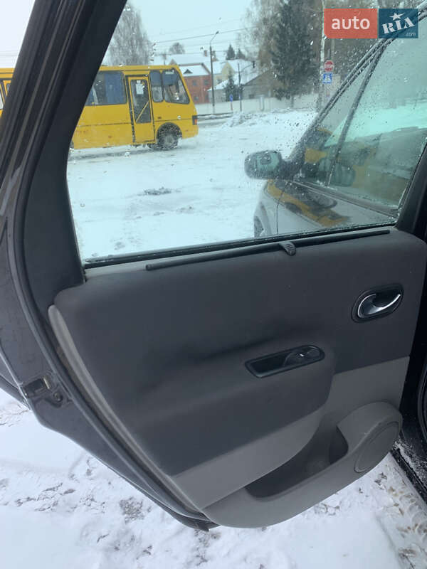 Минивэн Renault Scenic 2008 в Остроге