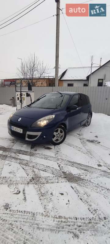 Минивэн Renault Scenic 2011 в Луцке