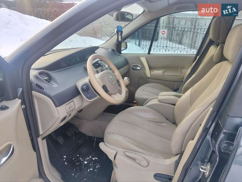 Минивэн Renault Scenic 2006 в Луцке