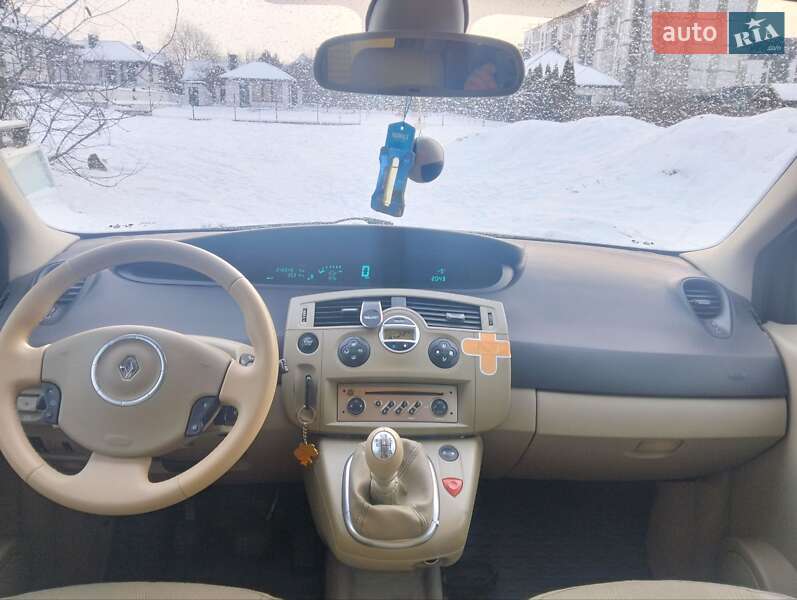 Минивэн Renault Scenic 2006 в Луцке