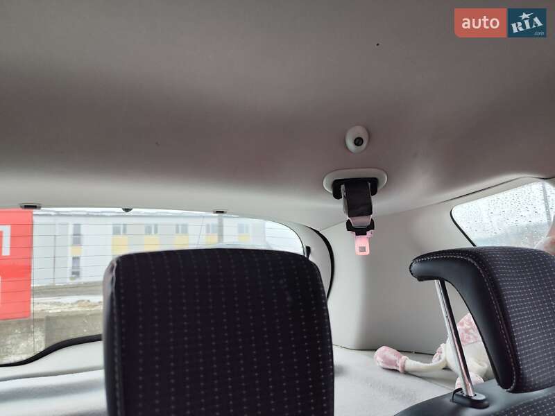 Минивэн Renault Scenic 2012 в Дрогобыче