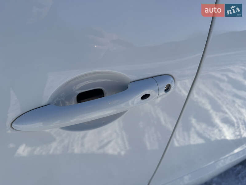 Минивэн Renault Scenic 2015 в Виннице