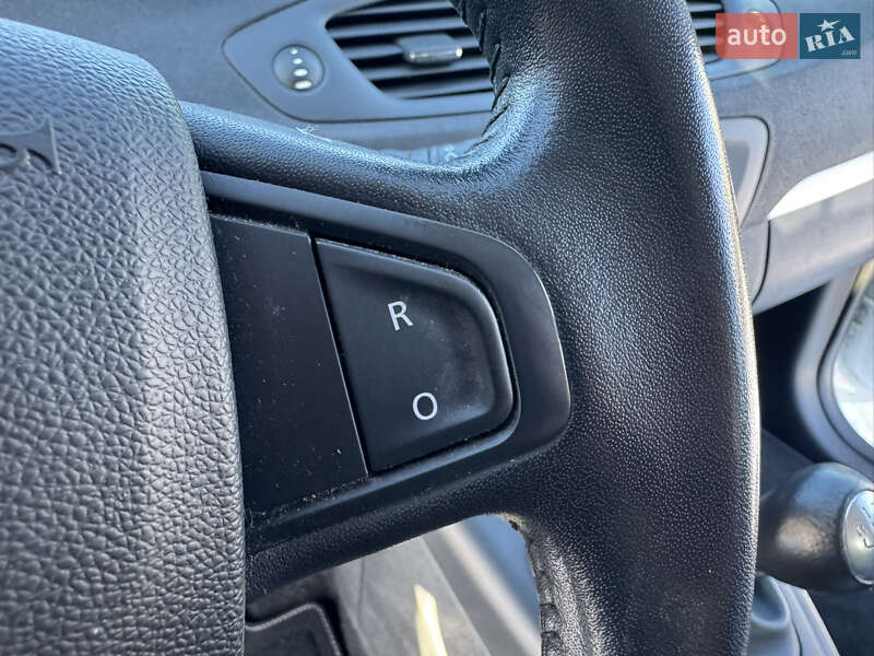 Минивэн Renault Scenic 2015 в Виннице