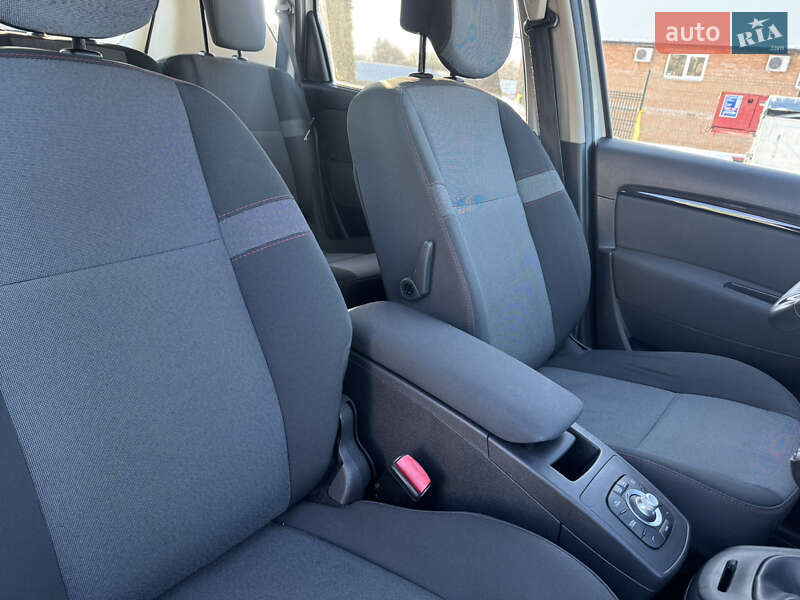 Минивэн Renault Scenic 2015 в Виннице