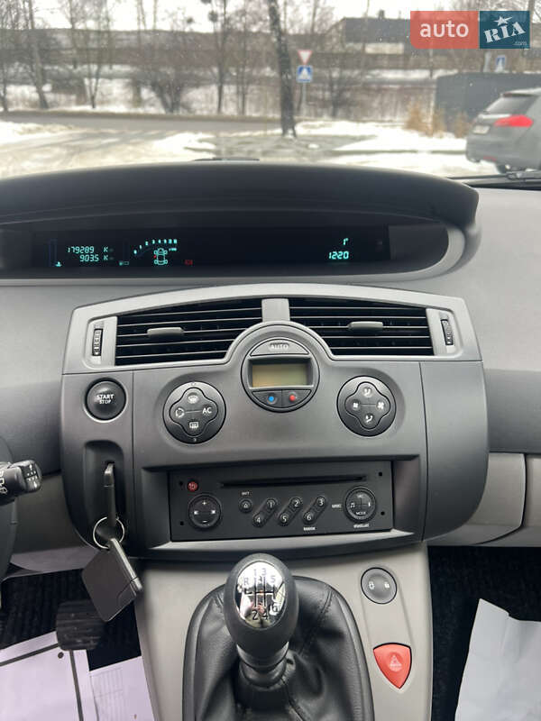 Минивэн Renault Scenic 2007 в Луцке