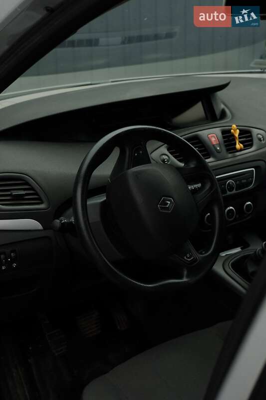 Минивэн Renault Scenic 2011 в Каменец-Подольском