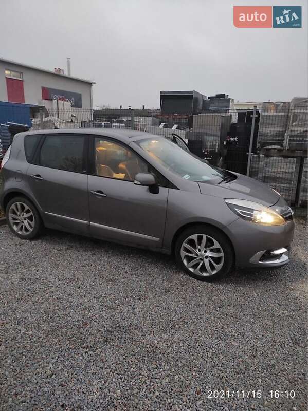 Минивэн Renault Scenic 2013 в Первомайске