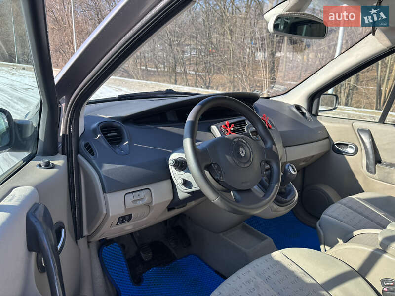 Минивэн Renault Scenic 2004 в Днепре фото 7 Минивэн Renault Scenic 2004 в Днепре