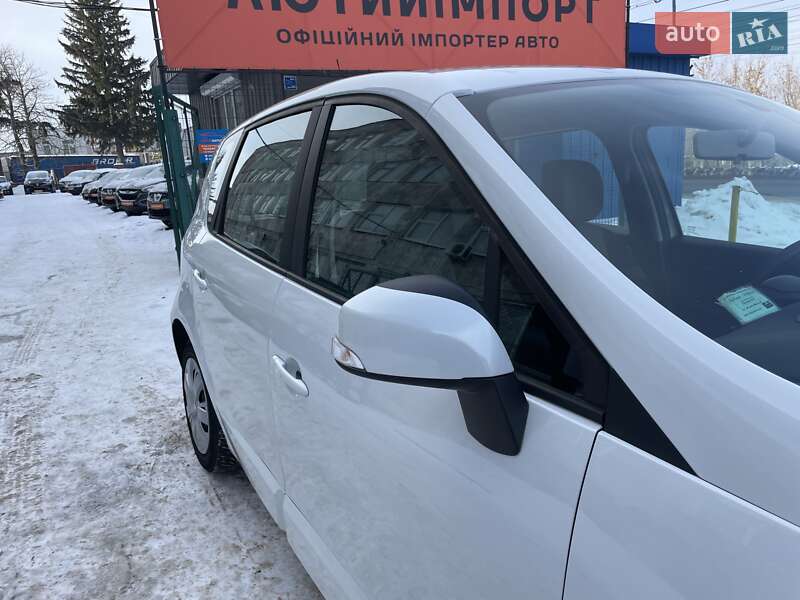 Минивэн Renault Scenic 2014 в Сумах фото 61 Минивэн Renault Scenic 2014 в Сумах
