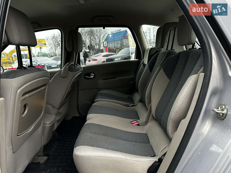Минивэн Renault Scenic 2005 в Львове фото 16 Минивэн Renault Scenic 2005 в Львове