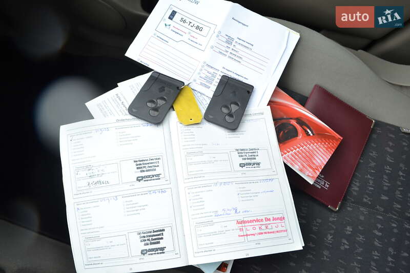 Минивэн Renault Scenic 2006 в Ровно