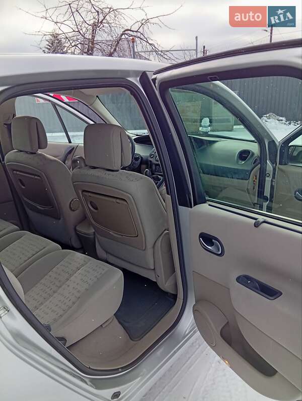 Минивэн Renault Scenic 2004 в Полтаве