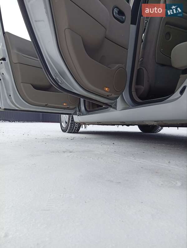 Минивэн Renault Scenic 2004 в Полтаве