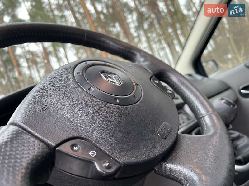 Минивэн Renault Scenic 2005 в Житомире фото 30 Минивэн Renault Scenic 2005 в Житомире