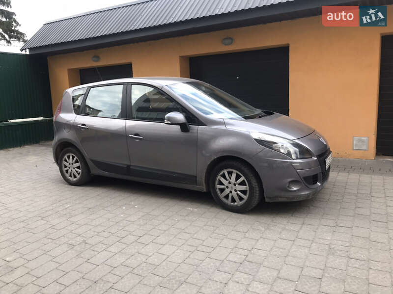 Минивэн Renault Scenic 2010 в Тернополе