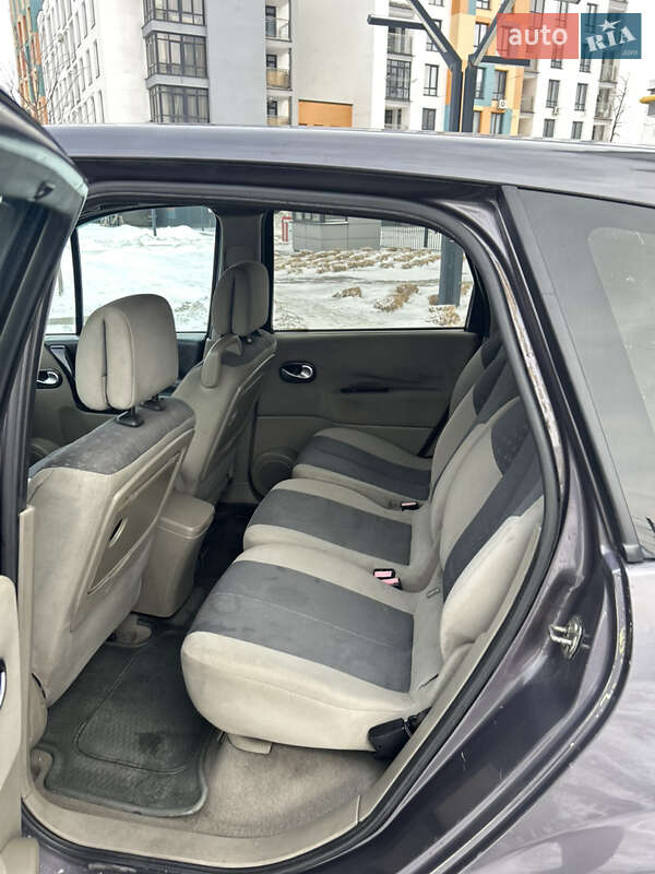 Мінівен Renault Scenic 2004 в Івано-Франківську фото 23 Мінівен Renault Scenic 2004 в Івано-Франківську