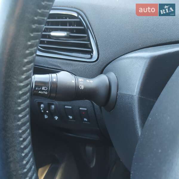 Минивэн Renault Scenic 2015 в Дубно фото 23 Минивэн Renault Scenic 2015 в Дубно