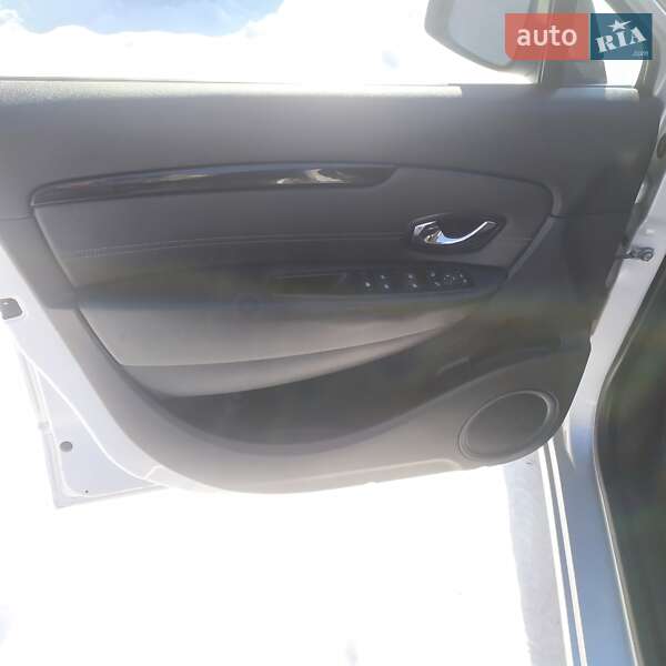 Минивэн Renault Scenic 2015 в Дубно фото 44 Минивэн Renault Scenic 2015 в Дубно