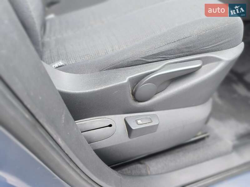 Минивэн Renault Scenic 2006 в Полтаве