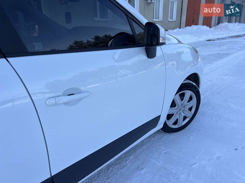 Минивэн Renault Scenic 2010 в Радивилове фото 50 Минивэн Renault Scenic 2010 в Радивилове