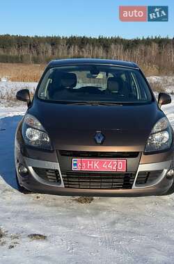 Минивэн Renault Scenic 2011 в Ахтырке